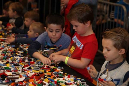 Kids playing with LEGO