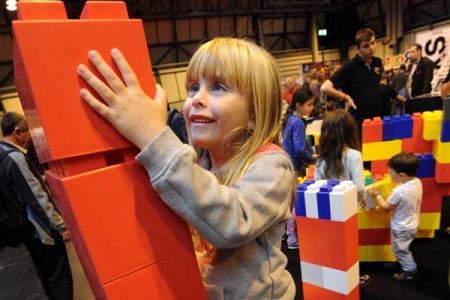 BRICK Duplo Stacking