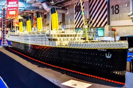 Bright Bricks Titanic