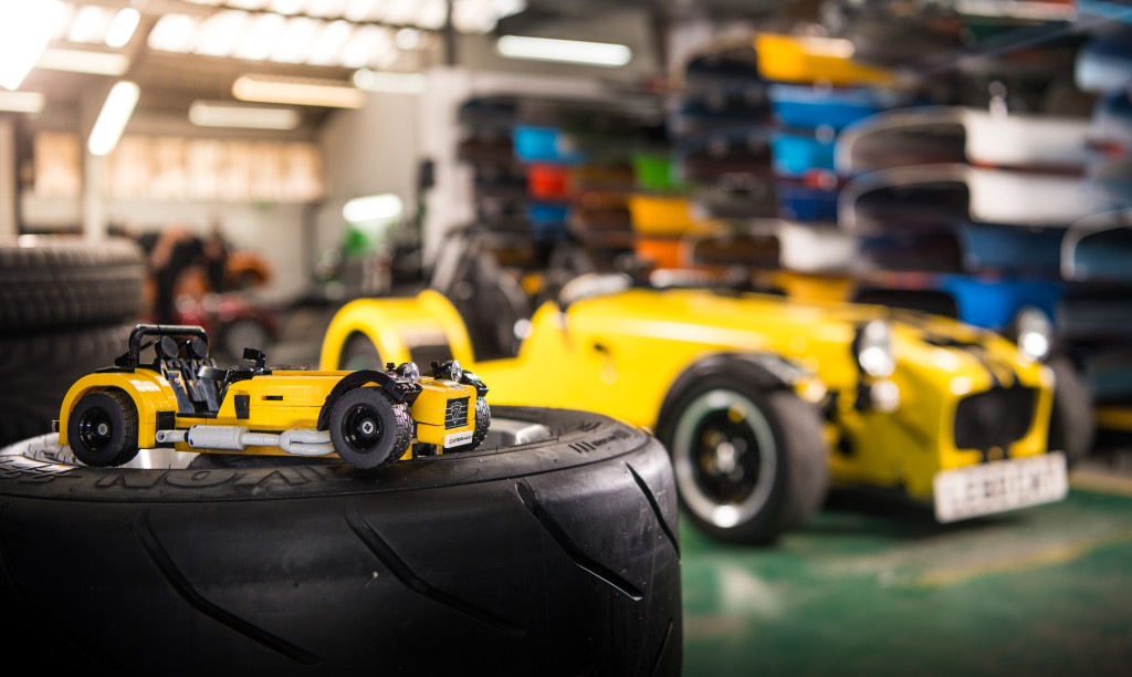 LEGO Caterham 620R at BRICKLIVE